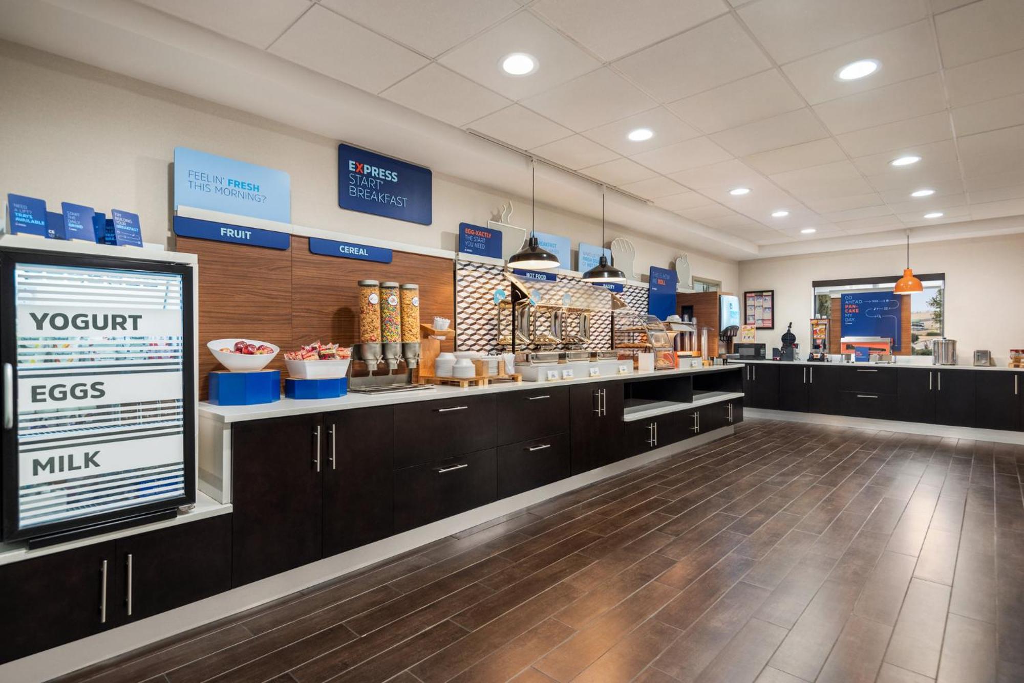 Holiday Inn Express Hotel & Suites Mcdonough By Ihg Exterior photo